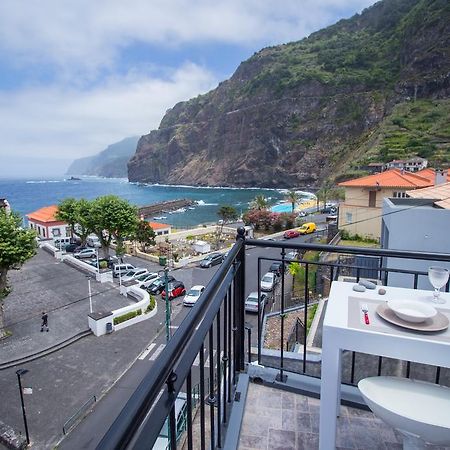 Oliveira'S Apartments - Madeira Island 蓬塔德尔加达 外观 照片