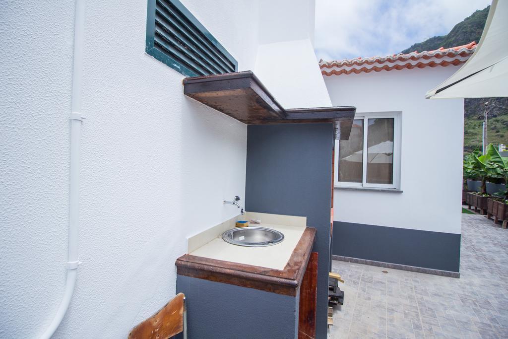 Oliveira'S Apartments - Madeira Island 蓬塔德尔加达 外观 照片