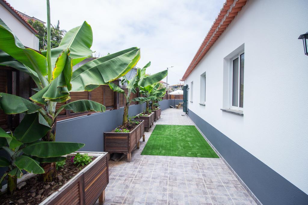 Oliveira'S Apartments - Madeira Island 蓬塔德尔加达 外观 照片