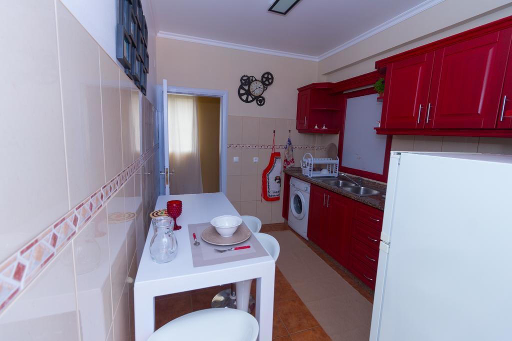 Oliveira'S Apartments - Madeira Island 蓬塔德尔加达 外观 照片
