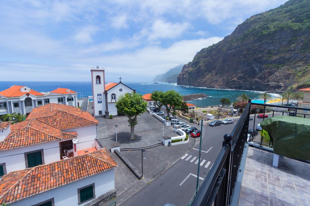 Oliveira'S Apartments - Madeira Island 蓬塔德尔加达 外观 照片